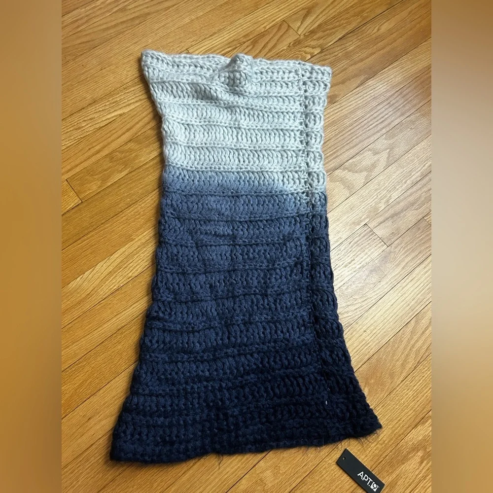 NWT Apt. 9 Navy Blue/White Ombre Knit Cozy Tube Scarf One Size